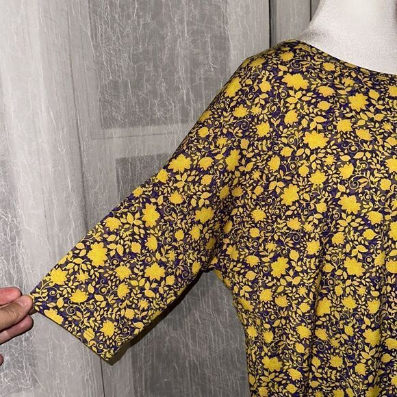 LuLaRoe M Purple Gold Yellow Crewneck Drop Short Sleeve Oversized Irma Top - Picture 3 of 12